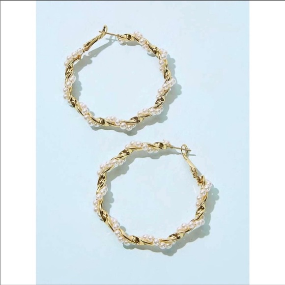 BABY PEARL & GOLD HOOP SPIRAL EARRINGS 2” ROUND - Picture 4 of 4
